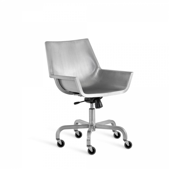 Sezz Swivel Chair